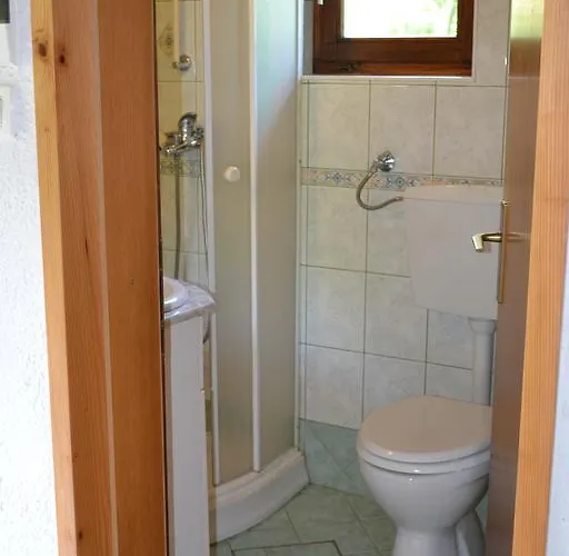 Hisa V Sadovnjaku בית נופש