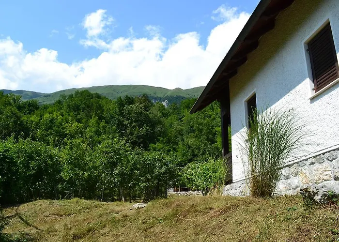 Hisa V Sadovnjaku בית נופש *